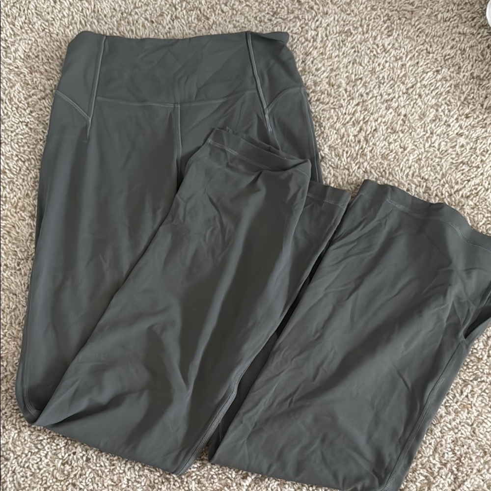 Green/Greg High-Waisted Flare Leggings